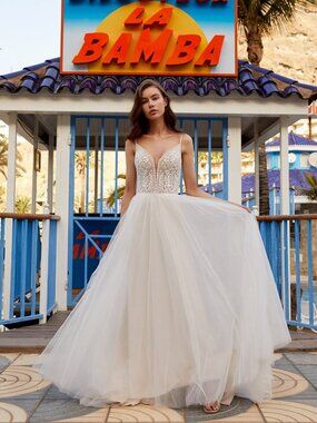 Adore by Justin Alexander Oralee 11257 Wedding Gown Size 12 NEW